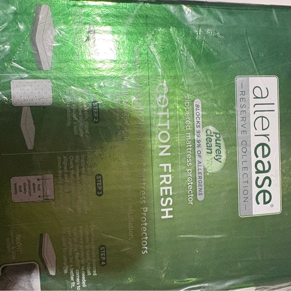 Crease Collection Green Mattress Cover - Picture 8 of 14
